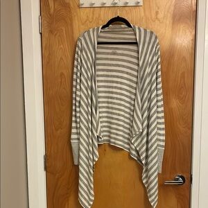 Banana Republic Striped Gray and White Women's Sweater